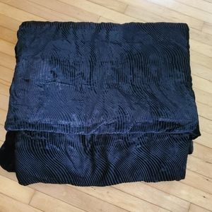 Kevin O'Brien king size comforter